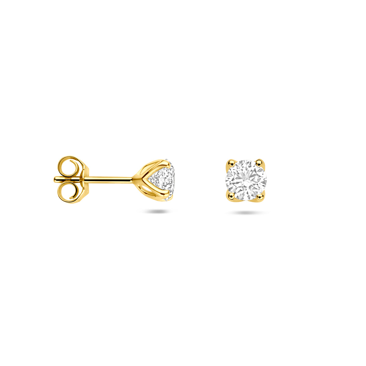Zijaanzicht van de 14 karaat geelgouden lab grown diamant oorknopjes 1,00 ct, zodat de diepte van het sieraad zichtbaar is.