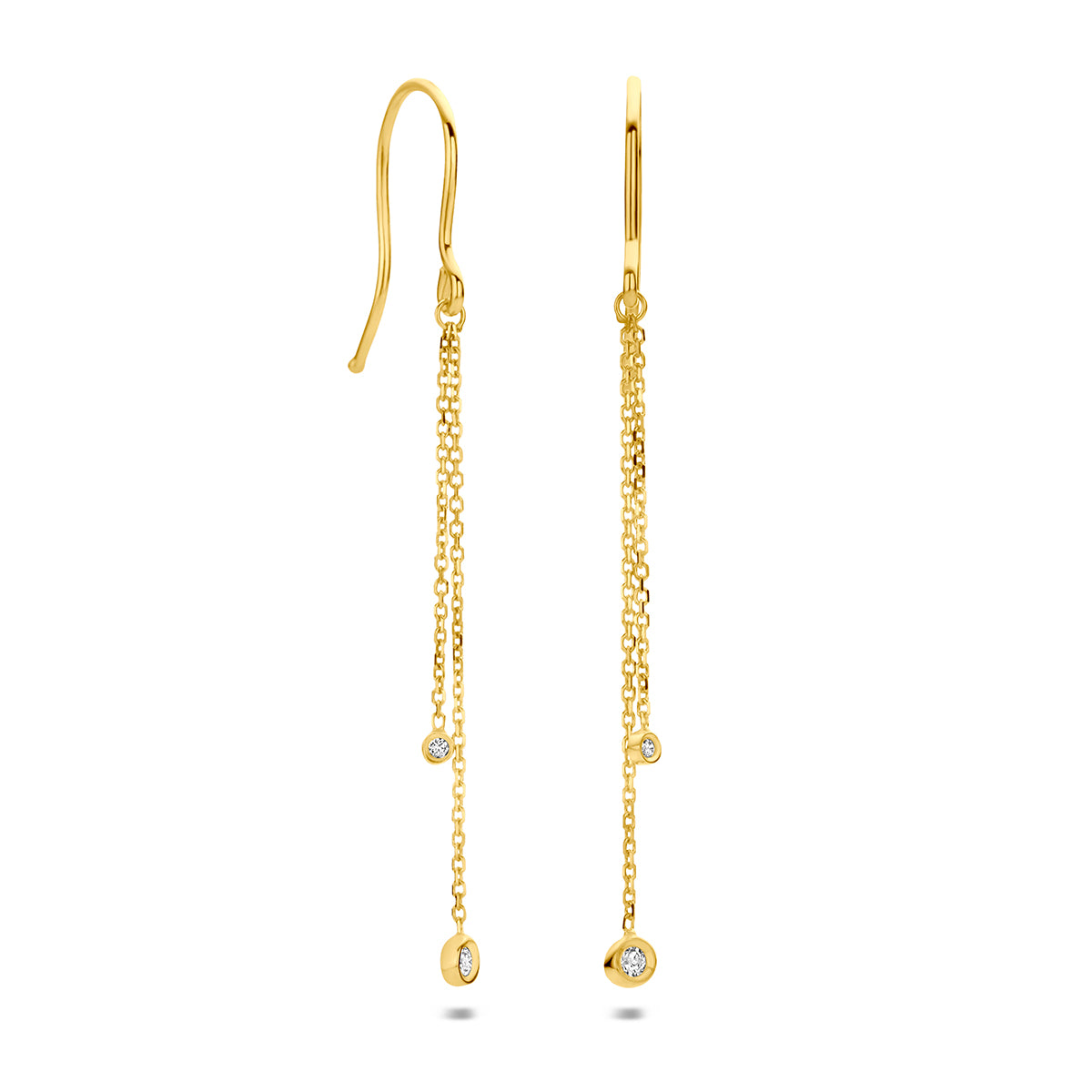 Gouden oorhangers: vooraanzicht van de 14 karaat geelgouden oorhangers met ketting en zirkonia.