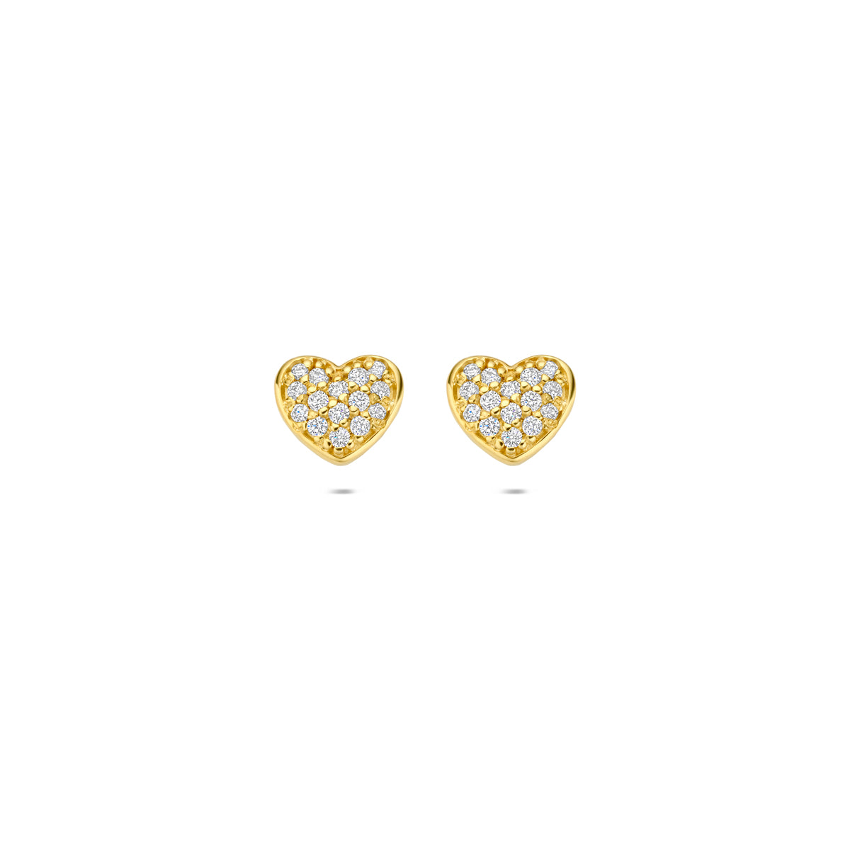 Vooraanzicht van de 14 karaat geelgouden oorknoppen hart diamant 0,17 ct, 6 mm hoog en 7 mm breed.