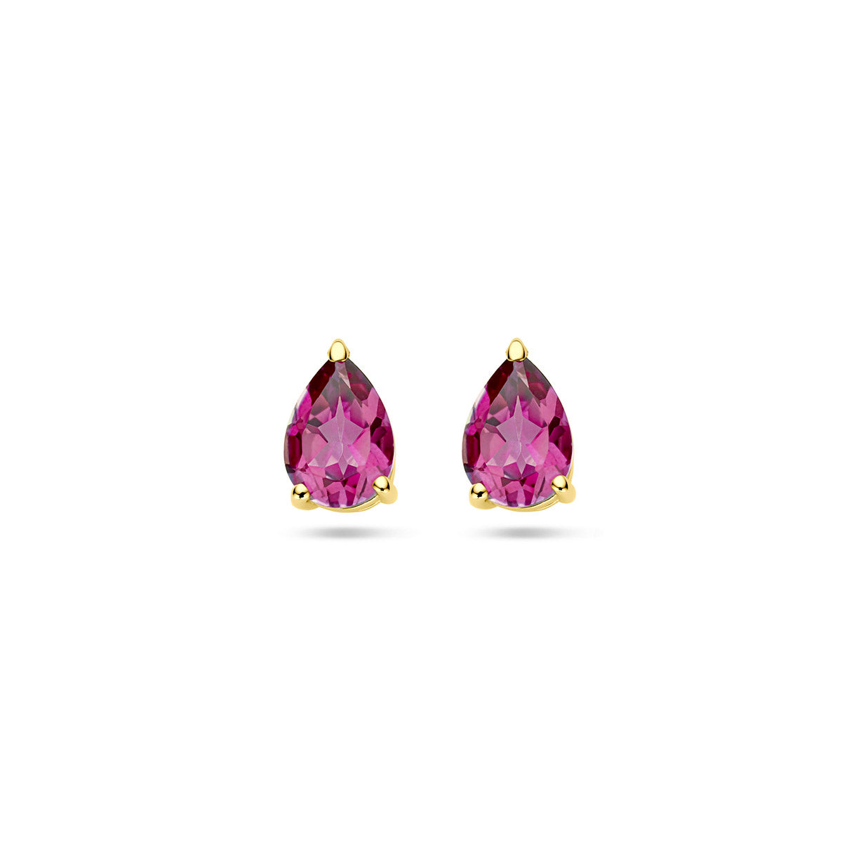 Vooraanzicht van de 14 karaat geelgouden peervormige roze topaas oorbellen, 8 mm hoog en 5 mm breed.