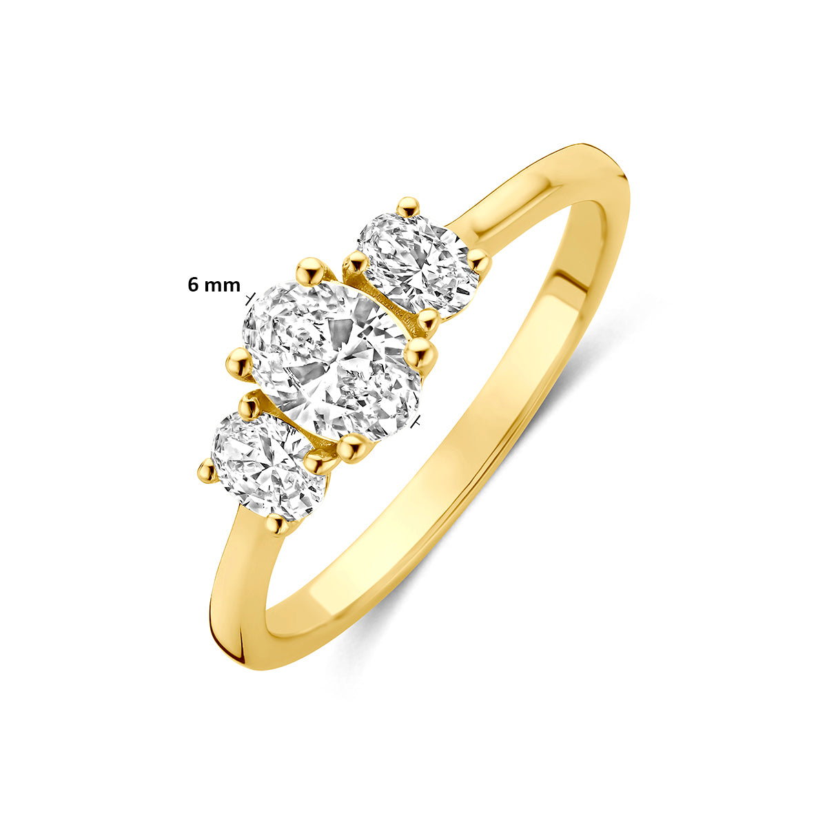 Trilogie ring: schuin bovenaanzicht met afmetingen van de 14 karaat geelgouden trilogie ring lab grown diamant 0,80 ct.