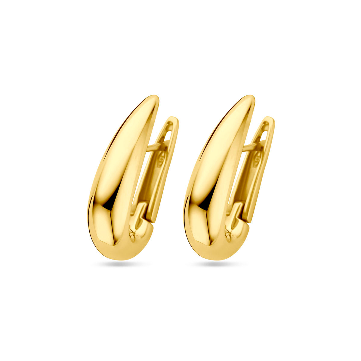 Vooraanzicht van de gouden brede klapoorringen van 14 karaat.