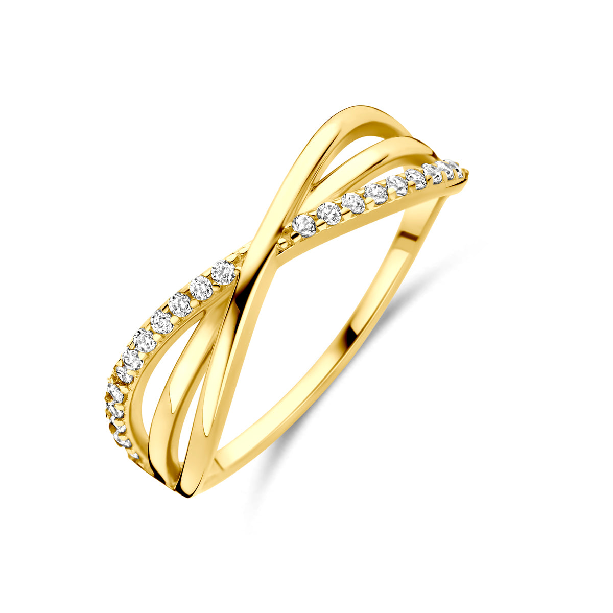 Schuin bovenaanzicht van de gouden brede ring met zirkonia van 14 karaat.