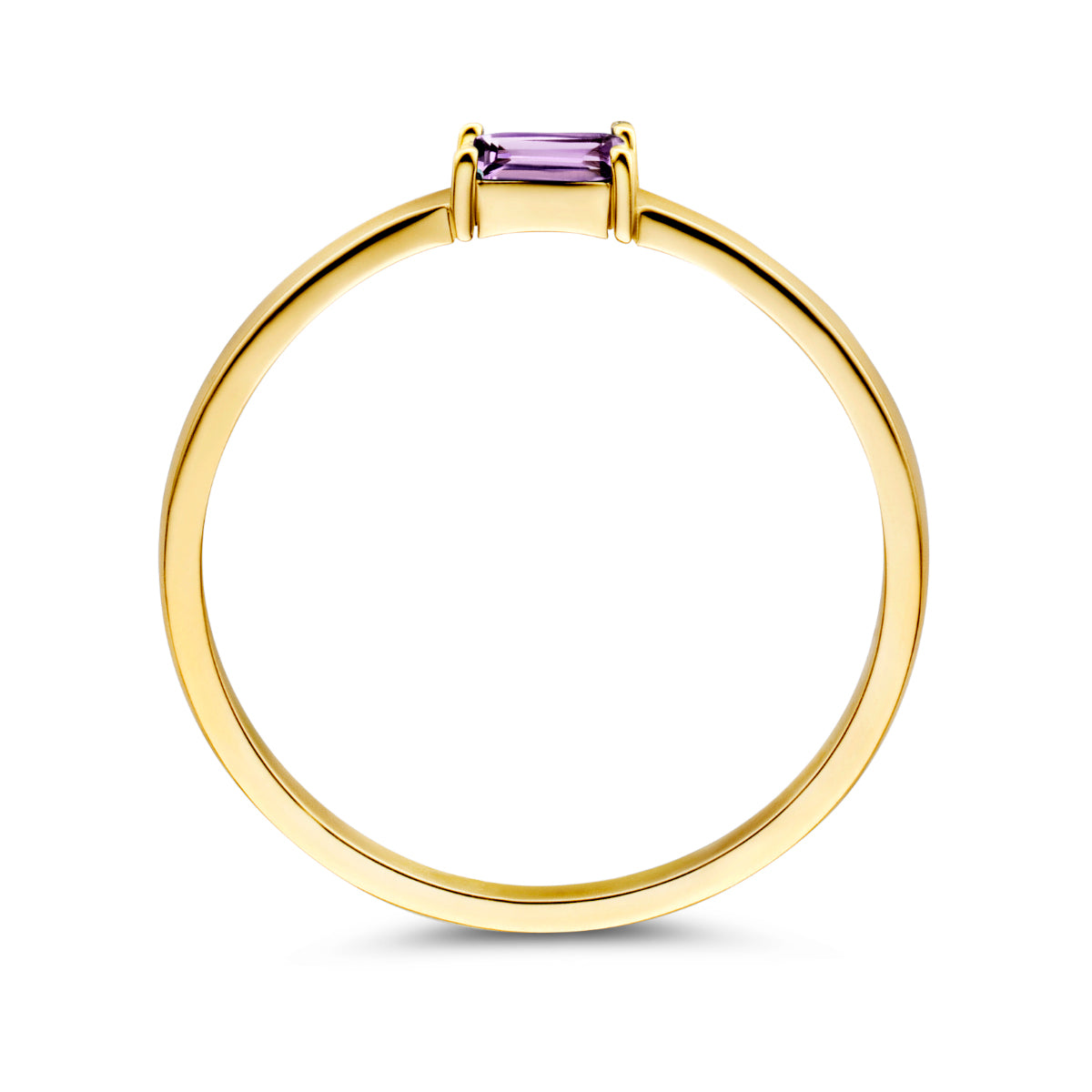 Zijaanzicht van de gouden geboortesteen ring juni met amethist van 14 karaat.
