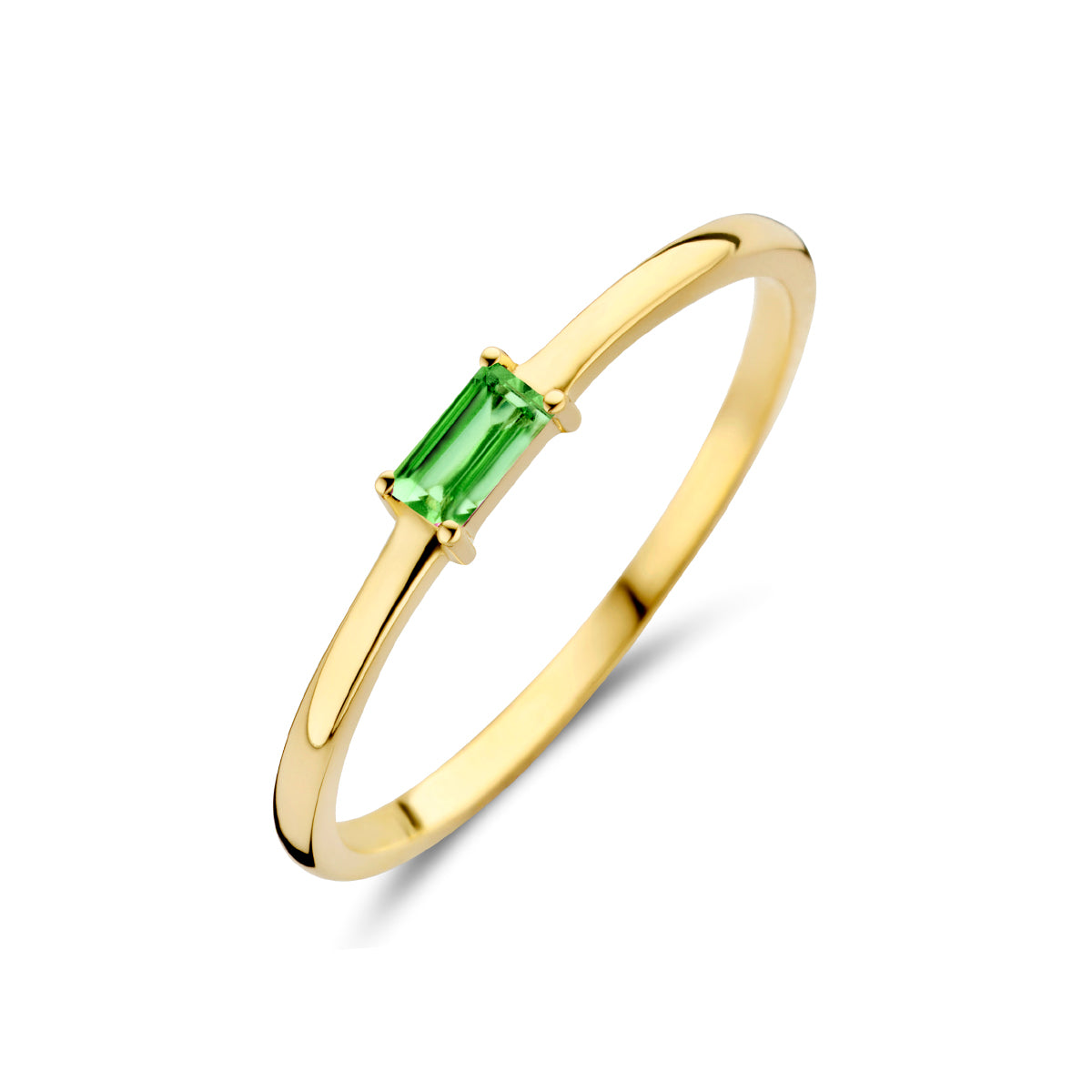 Schuin bovenaanzicht van de gouden geboortesteen ring mei met smaragd van 14 karaat.