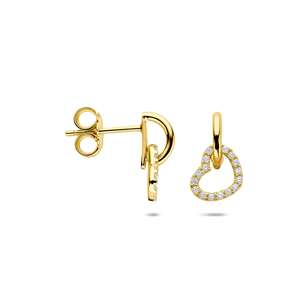 Voor- en zijaanzicht van de gouden hartjes oorhangers met zirkonia van 14 karaat.