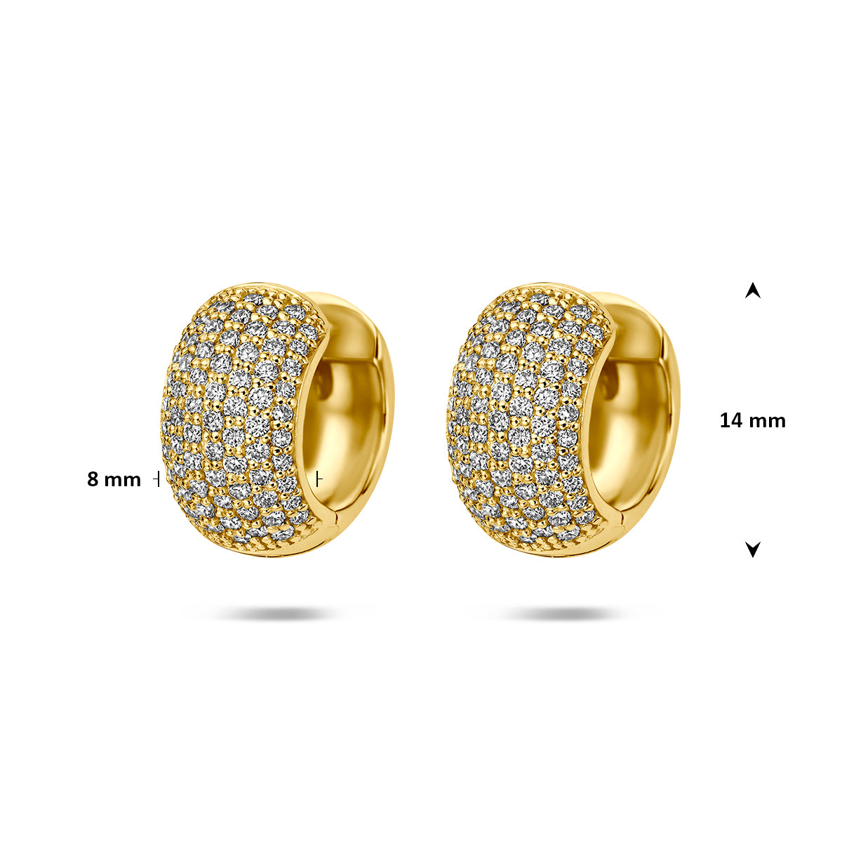 Afmetingen van de gouden klapoorringen met lab grown diamant van 14 karaat: 14 mm doorsnee en 8 mm breed.
