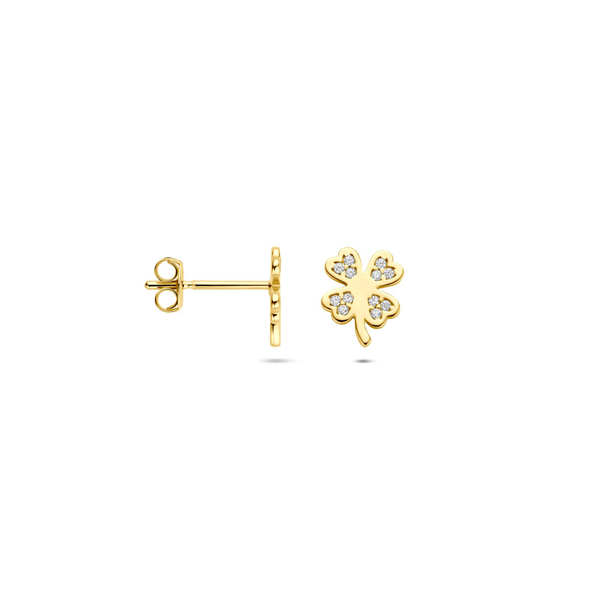 Voor- en zijaanzicht van de gouden klavertje oorknopjes met zirkonia van 14 karaat.