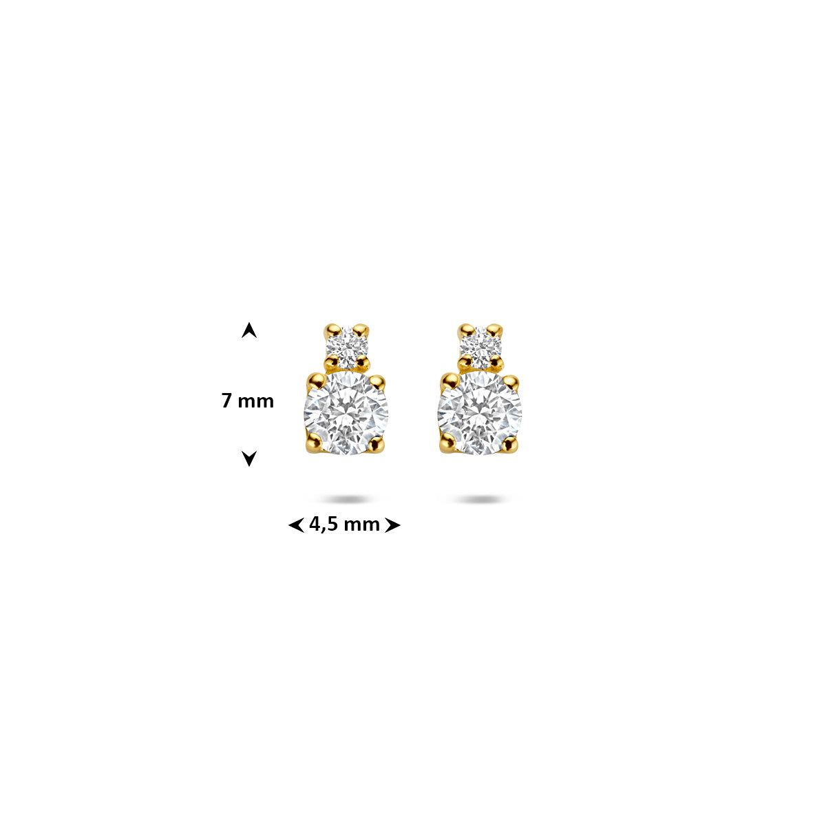 Afmetingen van de gouden oorknopjes met lab grown diamant van 14 karaat: 7 mm hoog en 4,5 mm breed.
