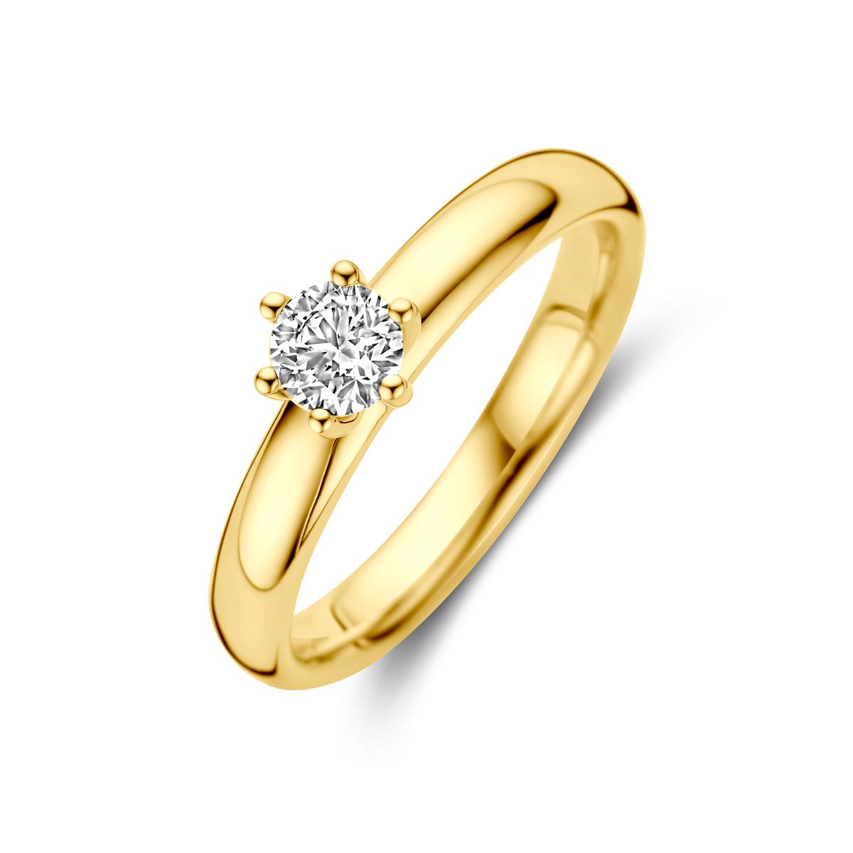 Schuin bovenaanzicht van de gouden solitair ring met diamant van 14 karaat.