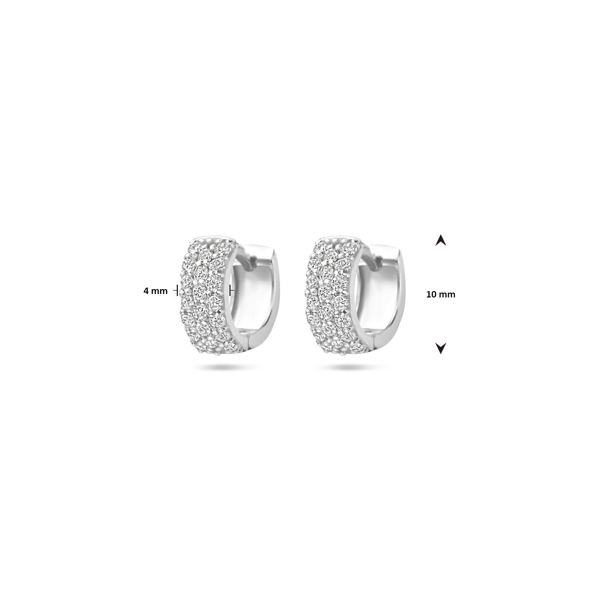 Afmetingen van de witgouden klapoorringen met diamant van 14 karaat: 10 mm doorsnee en 4 mm breed.