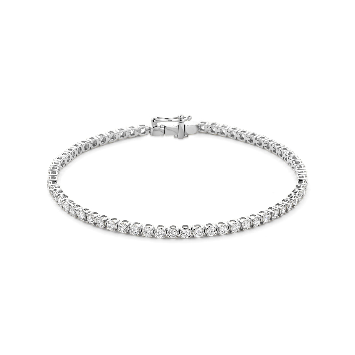 Vooraanzicht van de witgouden tennisarmband met lab grown diamant van 14 karaat.