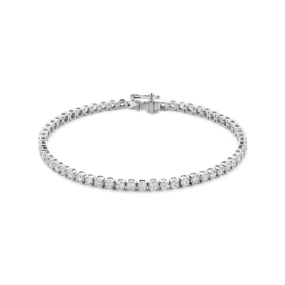 Vooraanzicht van de witgouden tennisarmband met lab grown diamant van 14 karaat.