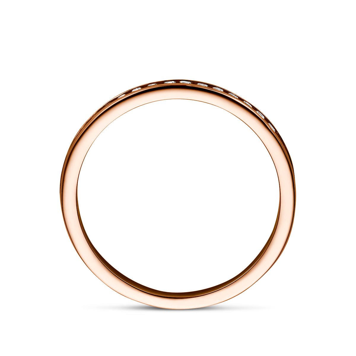 Zijaanzicht van de roségouden 'Nell' ring, waarbij de rijzetting en de roze goudkleur goed te zien zijn.