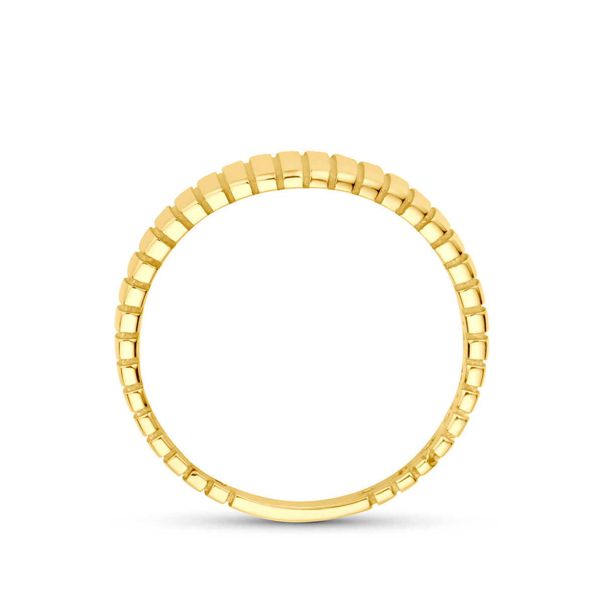 9 karaat ring: zijaanzicht van de 9 karaat geelkleurige geribbelde ring.