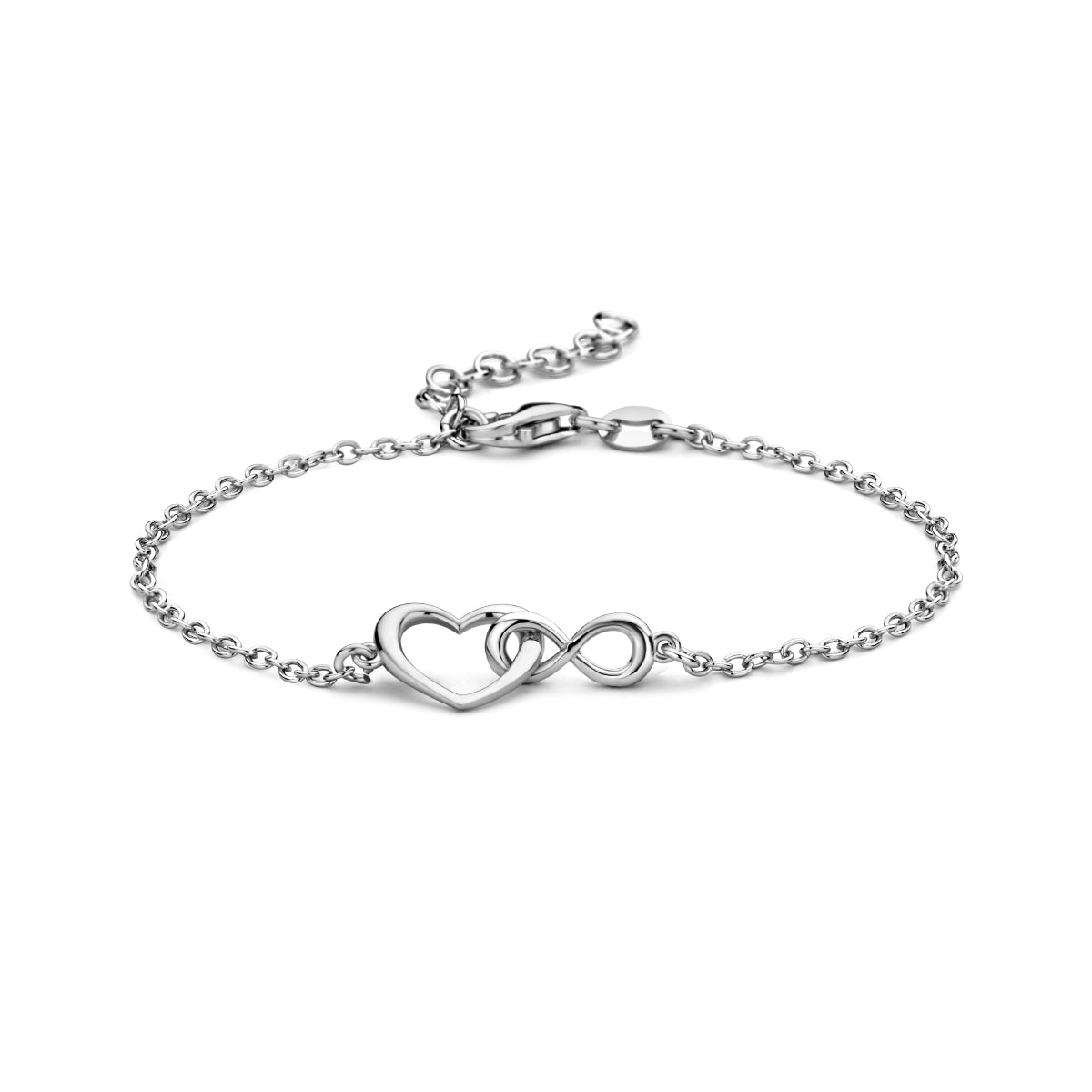 Vooraanzicht van de zilveren armband met hartje en infinity.