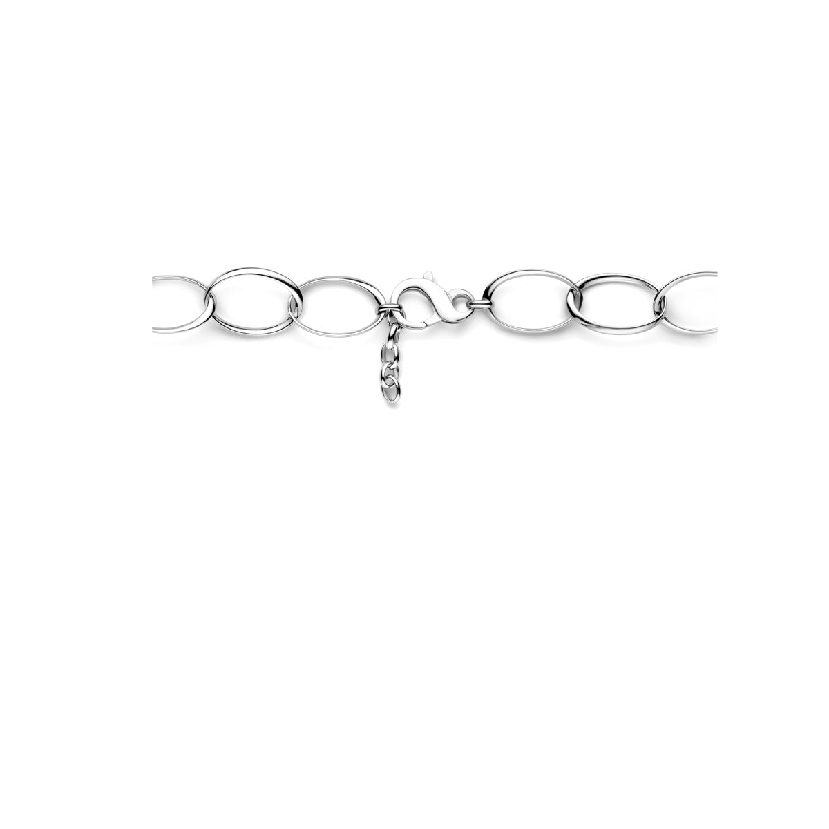 Detail van de zilveren chunky ankerketting.