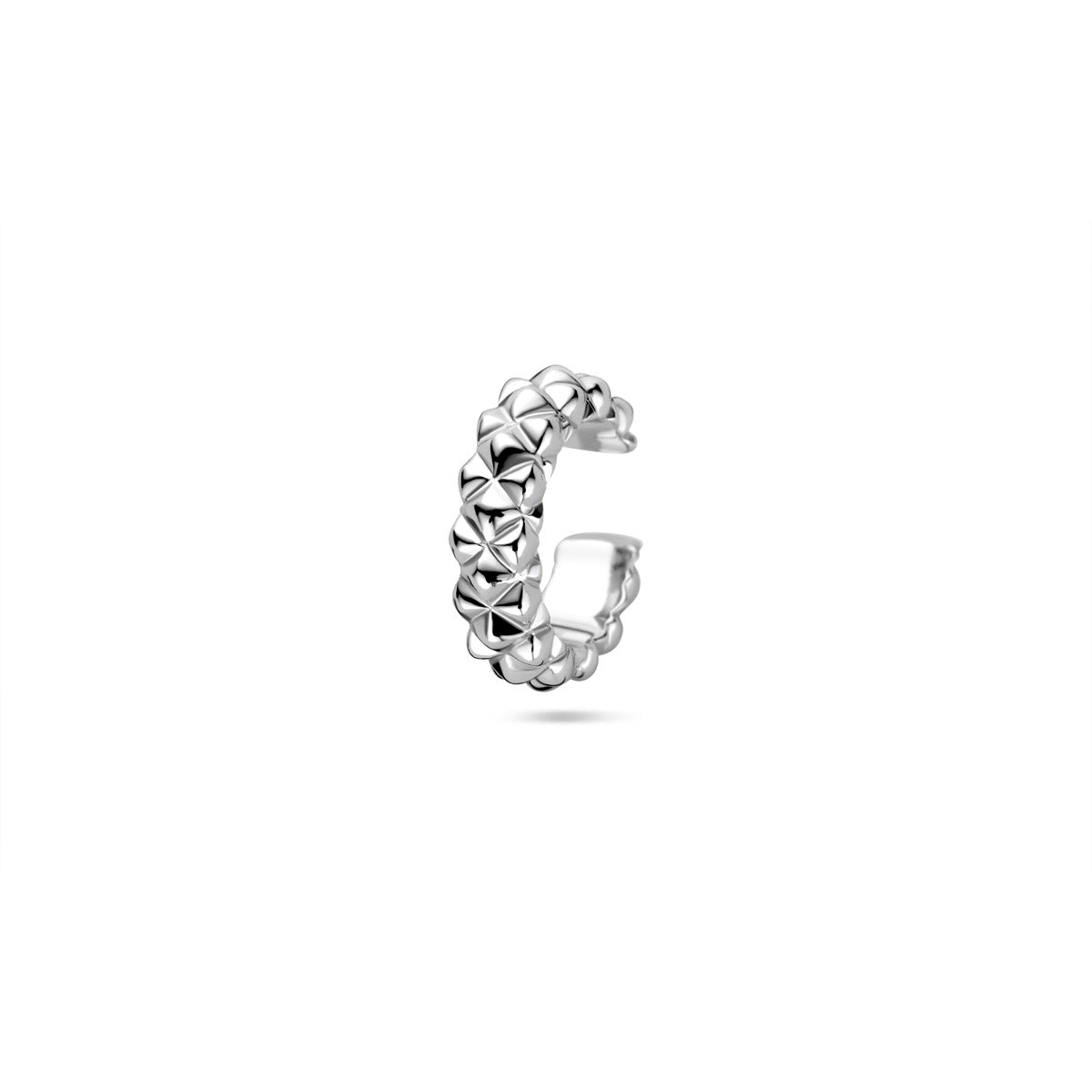 Vooraanzicht van de zilveren ear cuff.