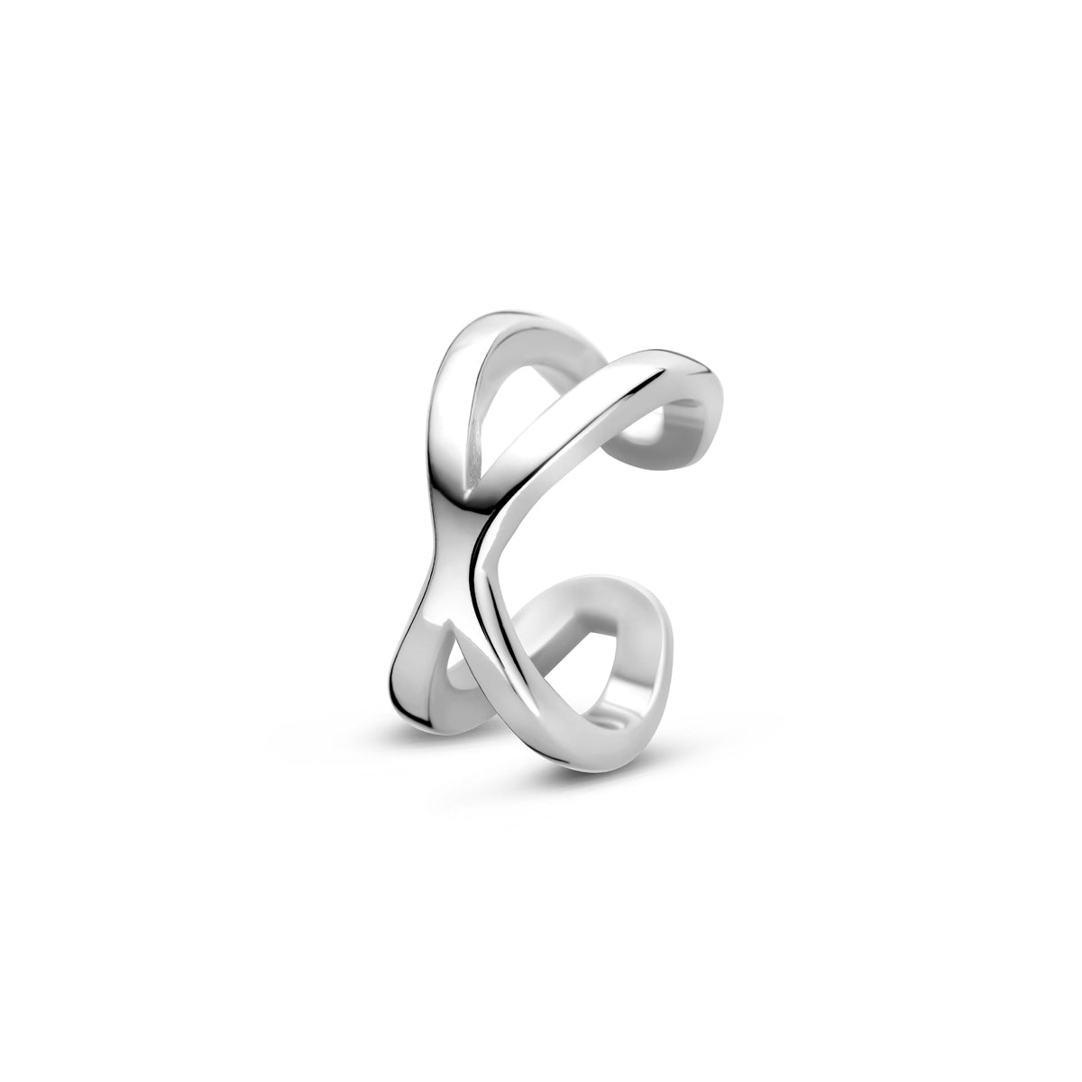 Vooraanzicht van de zilveren ear cuff.