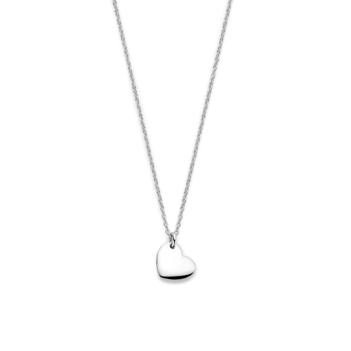 Vooraanzicht van de zilveren ketting met hartje.