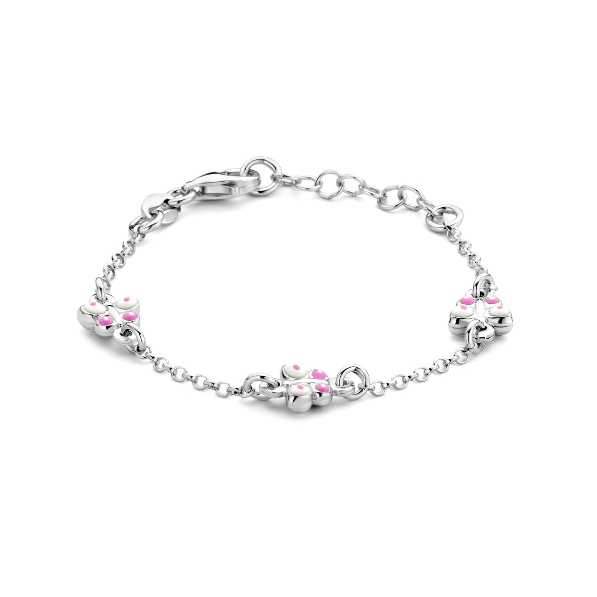 Vooraanzicht van de zilveren kinderarmband met roze vlinders.