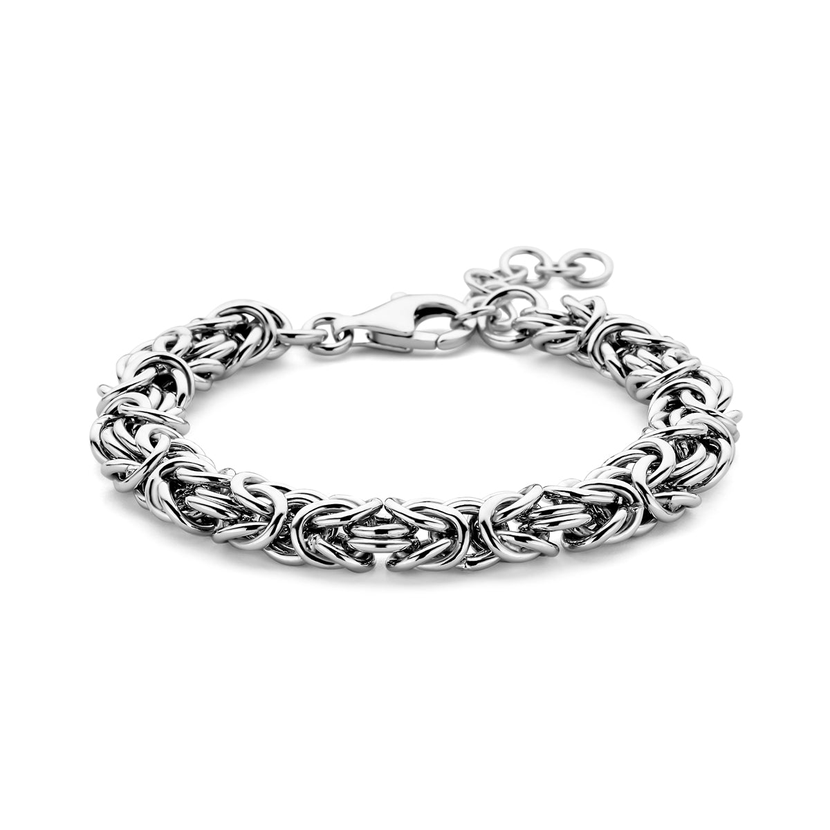 Vooraanzicht van de zilveren koningsschakel armband.