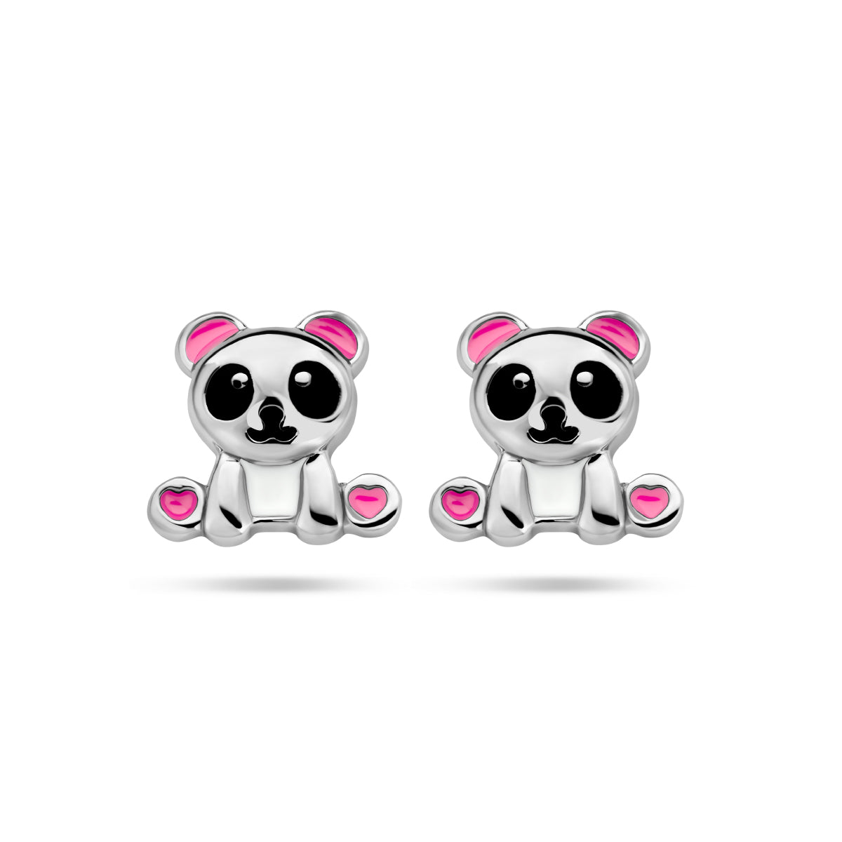 Vooraanzicht van de zilveren panda kinderoorknopjes met emaille.