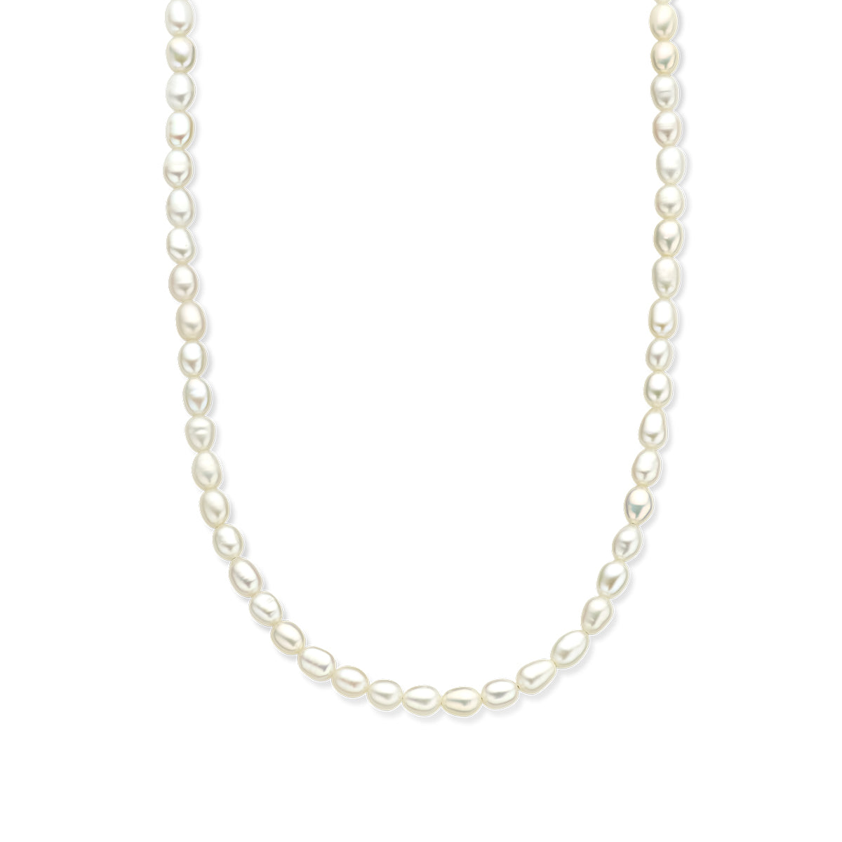 Vooraanzicht van de zilveren parelketting.