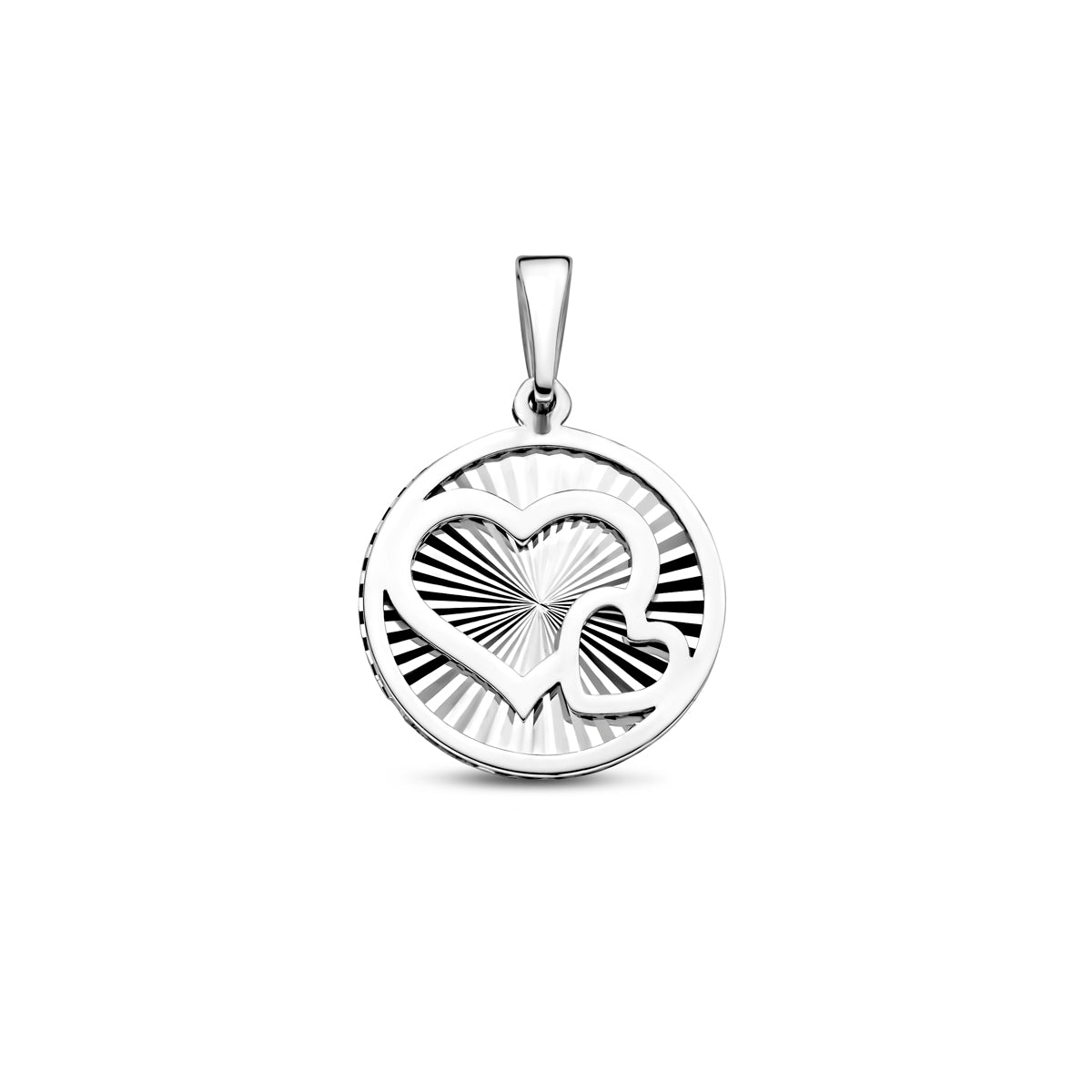 Vooraanzicht van de zilveren ronde hanger met hartjes.