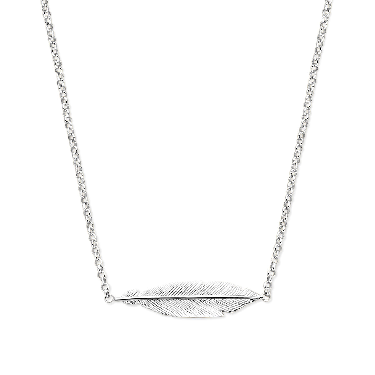 Vooraanzicht van de 925 gerhodineerd zilveren veer ketting, 8 mm hoog en 30 mm breed.