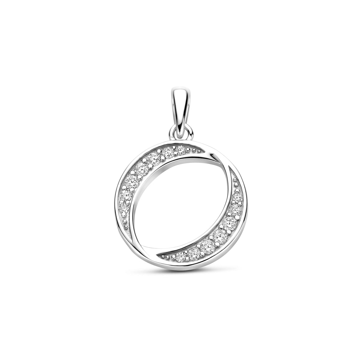 Vooraanzicht van de zilveren 'Axis' hanger met een asymmetrische lijn van zirkonia.